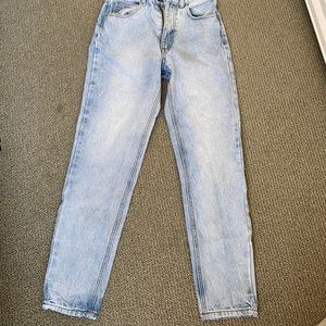 Brandy Melville High Rise Light Wash Jeans